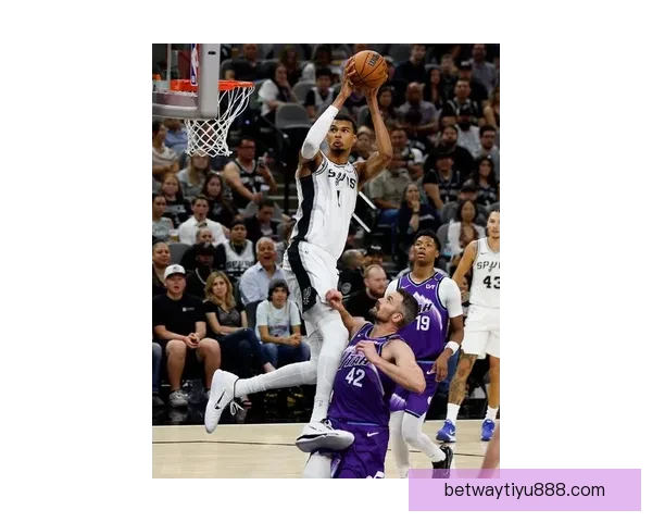 文班亚马空砍34分18篮板7助攻5封盖 遭遇绝杀加时惜败生涯战约基奇2胜5负